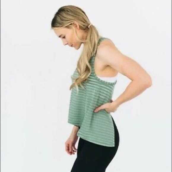 Zyia Forest Nimbus Split Open Back Tie Tank Size Medium NWT Active Wear - Picture 3 of 7